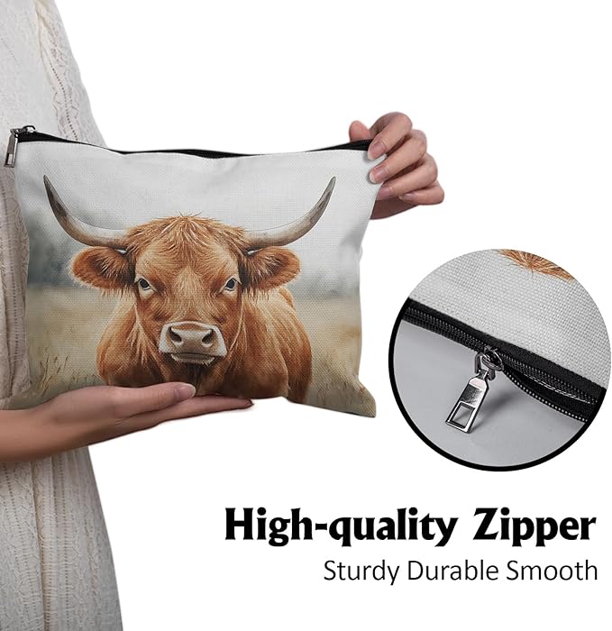 Cafl Majestic Highland Cow Makeup Bag for Women Large Capacity Make Up Bag Portable Travel Cosmetic Bag Toiletry Pouch Organizer 10 * 8inch
