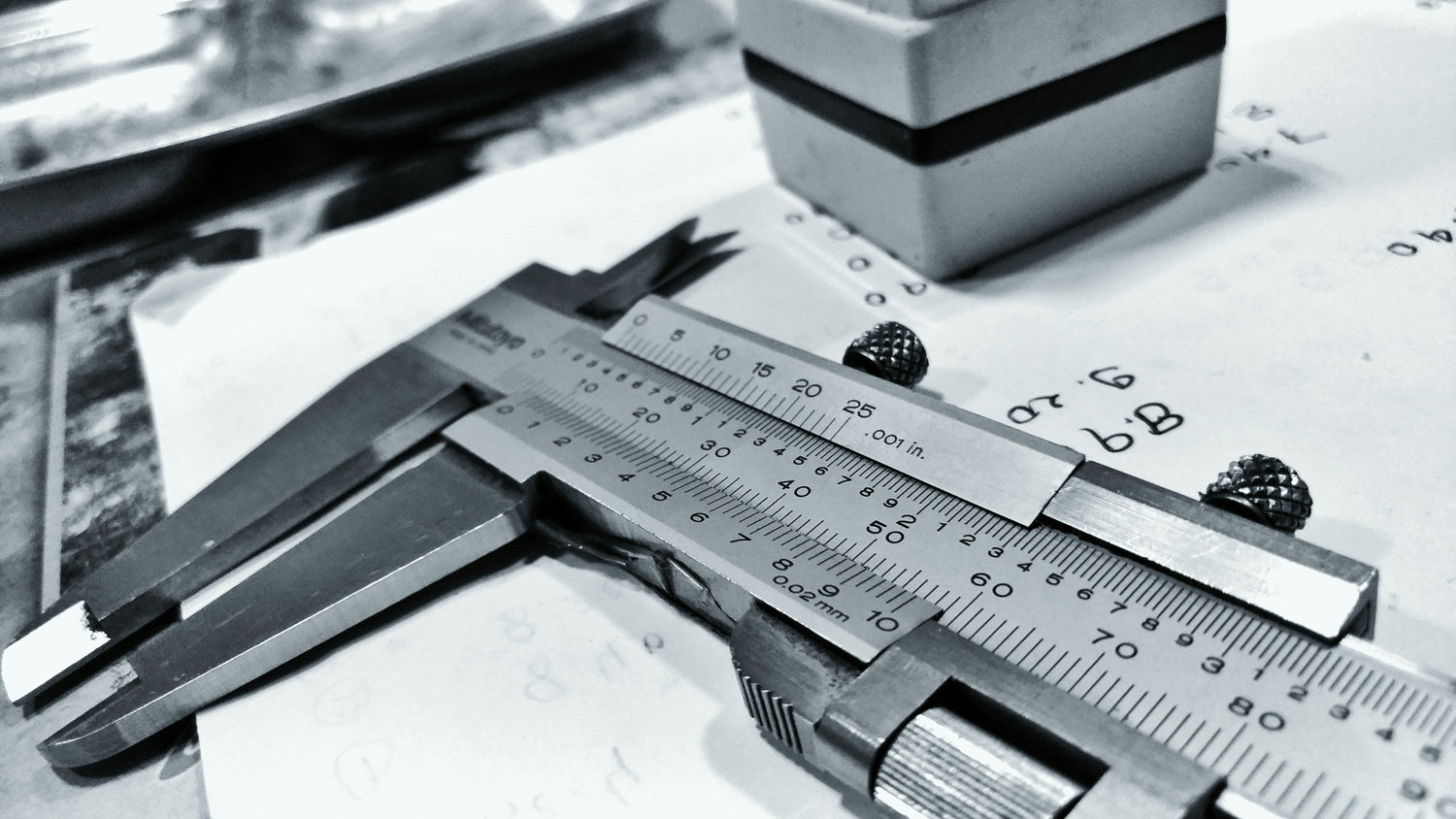Scales & Measuring Tools