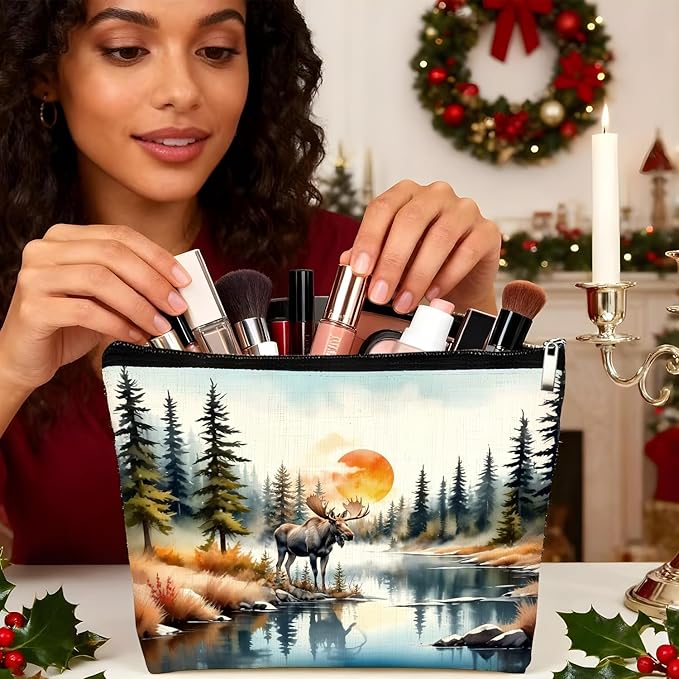 Forest Moose Makeup Bag, Gifts for Moose Lovers Cosmetic Bag for Women, Magical Forest Nature Landscape Small Toiletry Bags Zipper Makeup Pouch