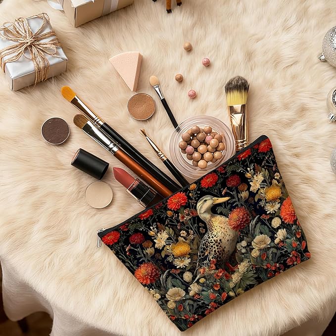 Vintage Floral Duck Makeup Bag, Gifts for Duck Lovers Cosmetic Bag for Women, Dark Cottagecore Wildflower Farm Animal Small Toiletry Bags Zipper Makeup Pouch