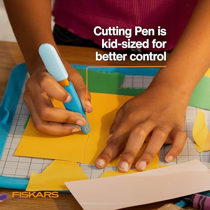 Fiskars Kids Cutting Pen and Mat – Safe Precision Cutting Tool with Foldable Non-Slip Mat for Crafting and School Projects